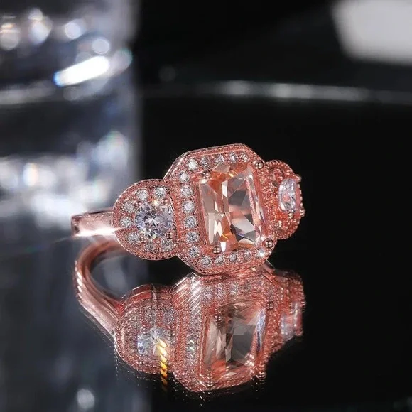 ▶Novel Radiant Cut Shiny CZ Rose Gold Plated Beautiful Ring for Women, L057